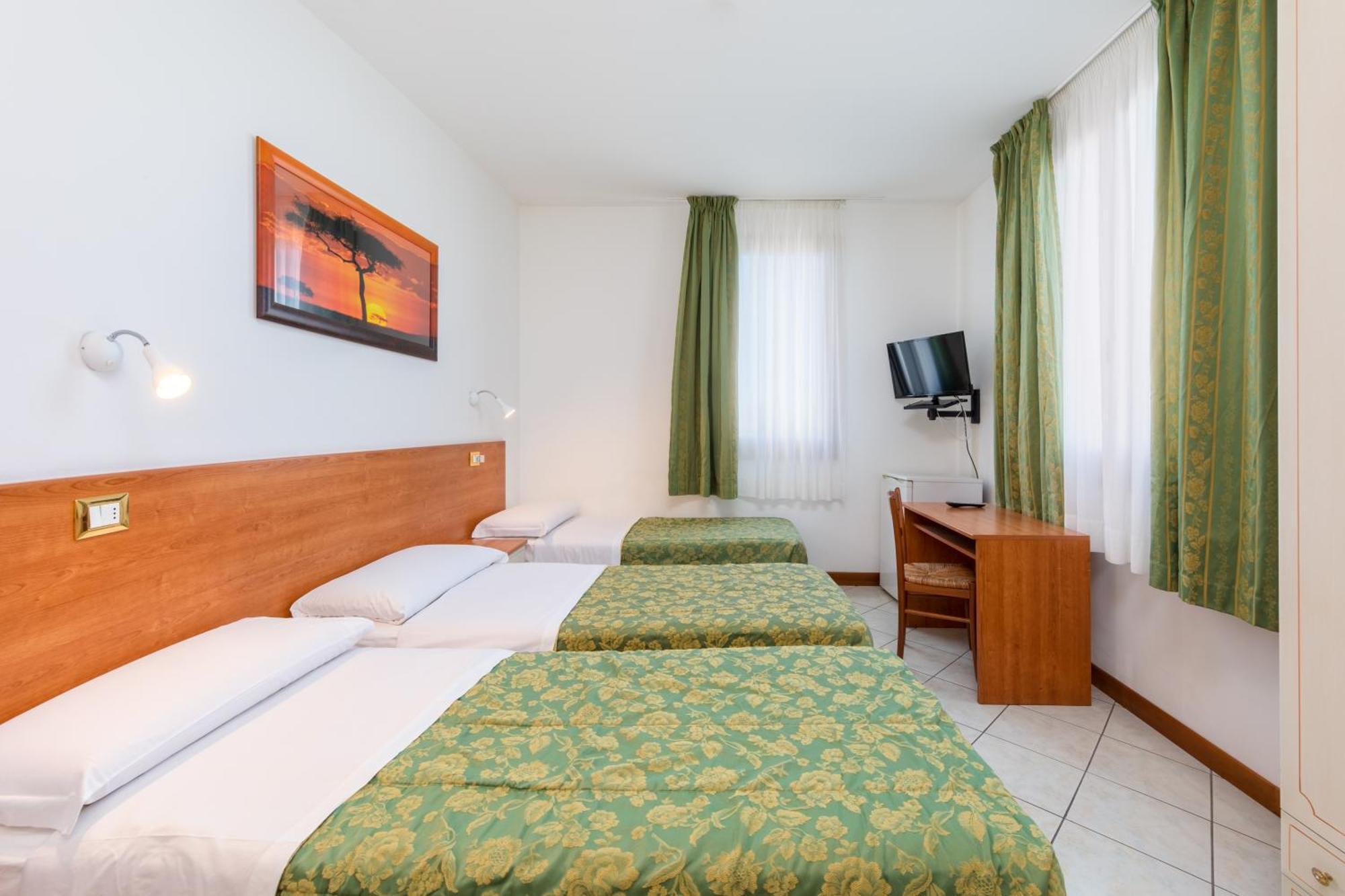 New Aurora Venice Hotel 2*