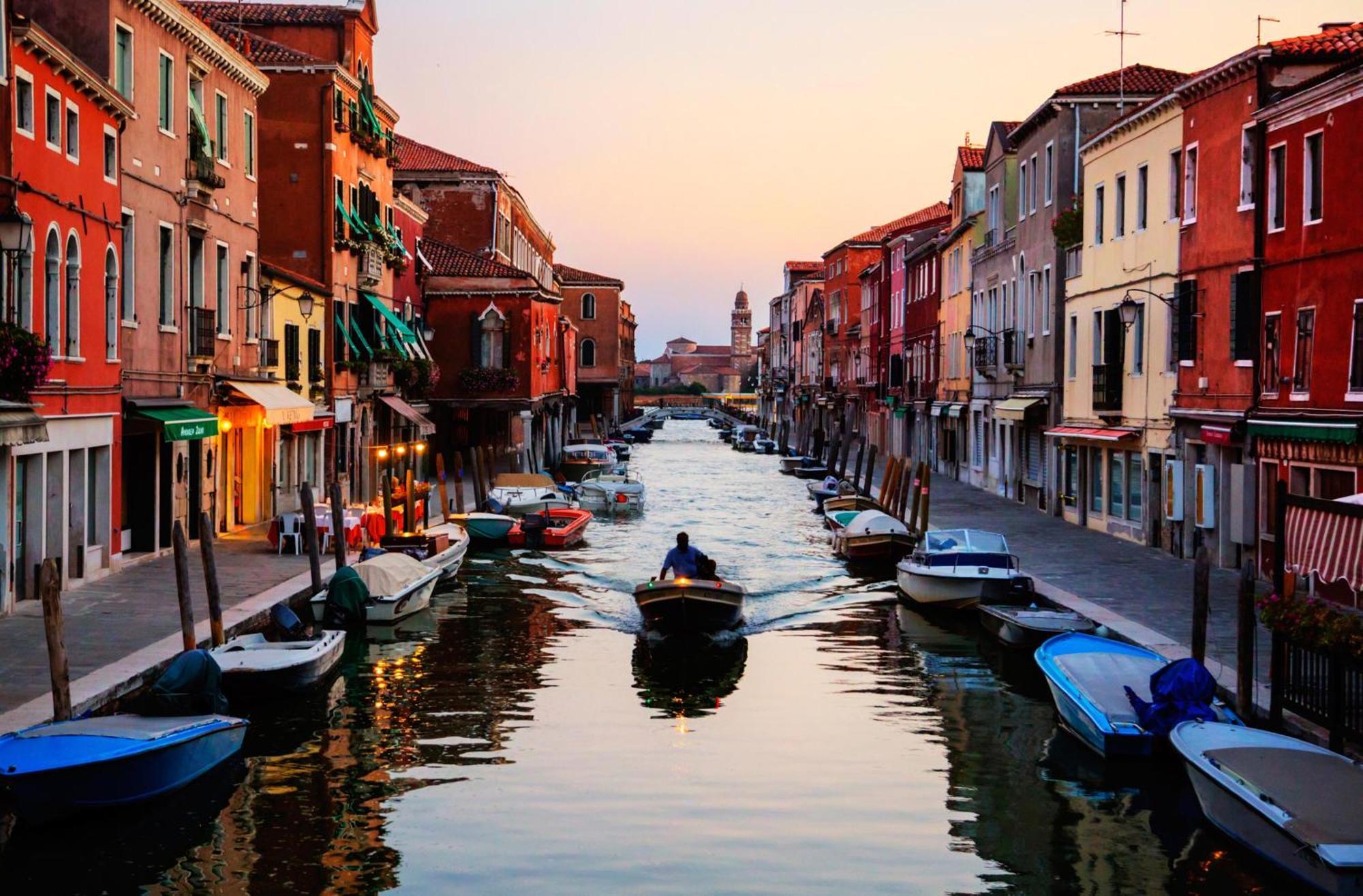 New Aurora Venice 2*