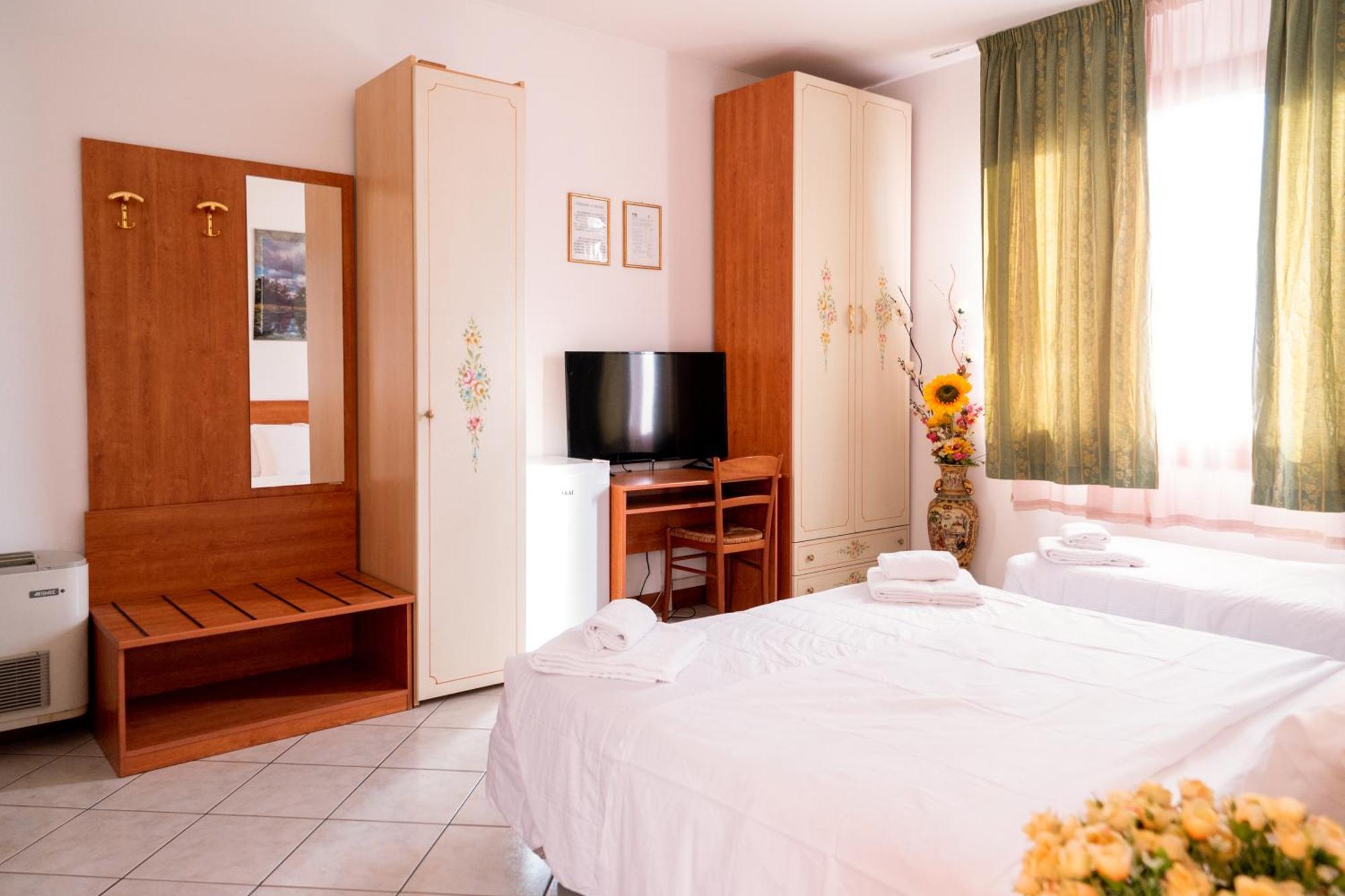 Hotel New Aurora Venice 2*