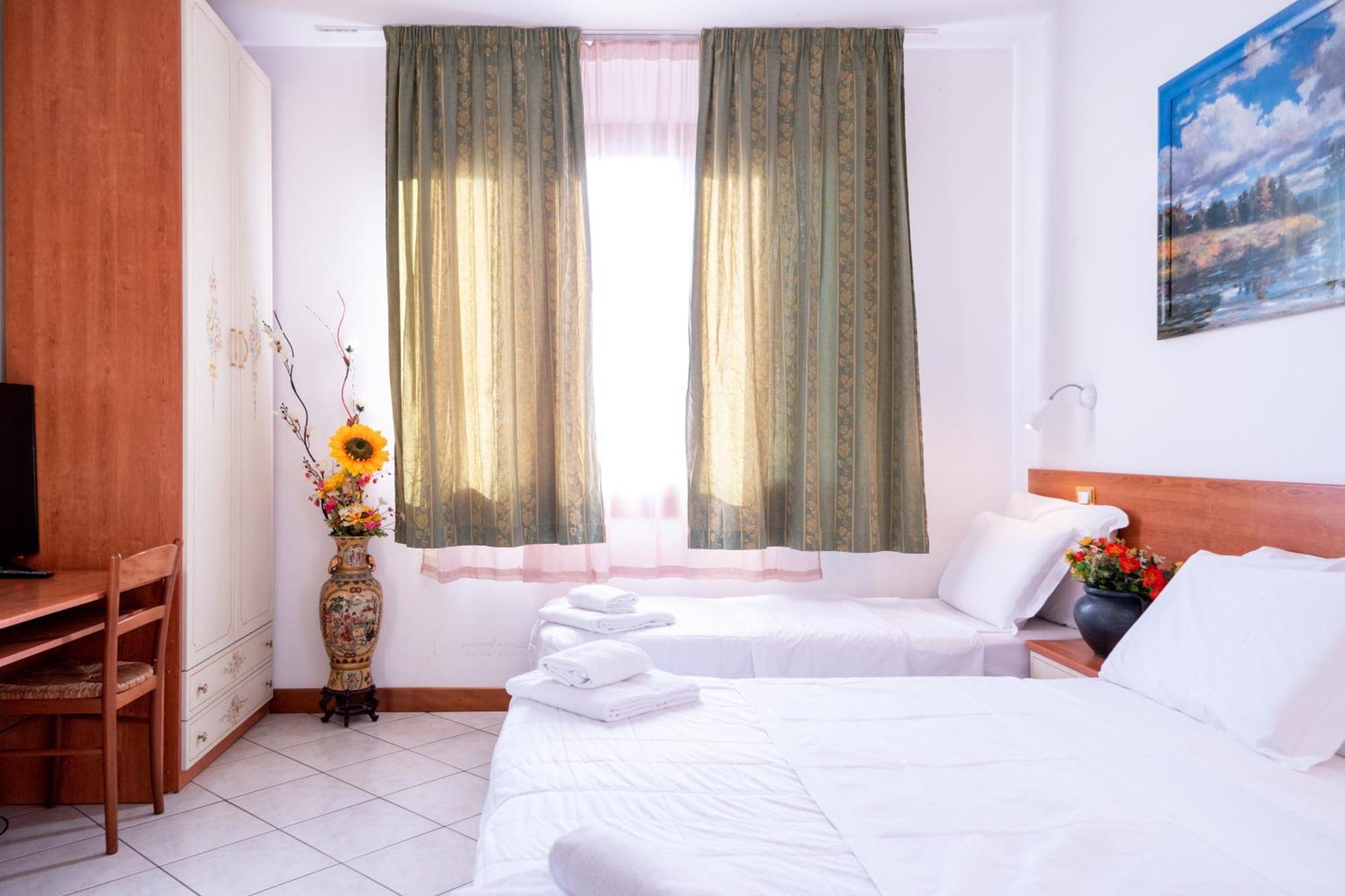 Hotel New Aurora Venice 2*